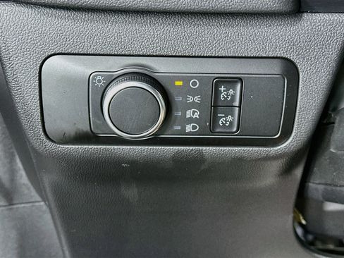 Used 2025 Ford Escape ST-Line FWD image 17