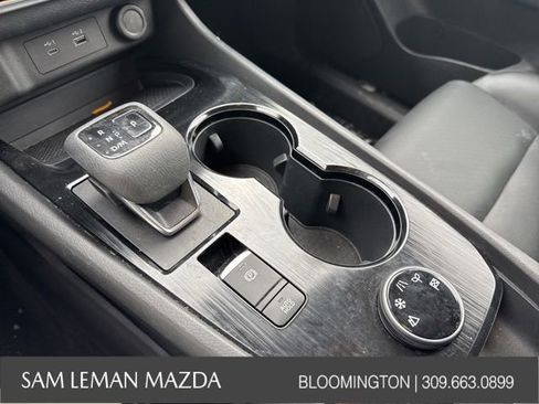 Used 2023 Nissan Rogue SV w/ SV Premium B Package image 4