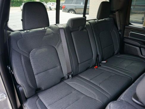 Used 2025 RAM 1500 Big Horn AWD/4WD image 32
