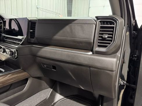 Used 2025 Chevrolet Silverado 1500 RST w/ Z71 Off-Road Package AWD/4WD image 22
