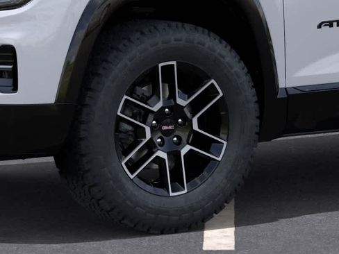 New 2027 GMC Terrain AT4 w/ Convenience Package III AWD/4WD image 9