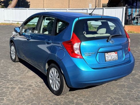 Used 2015 Nissan Versa Note SV image 3
