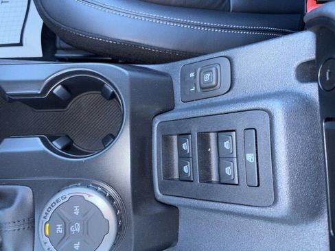 New 2025 Ford Bronco Outer Banks w/ Black Appearance Package image 13