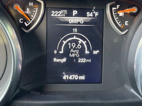 Used 2021 Jeep Wrangler Sport AWD/4WD image 27
