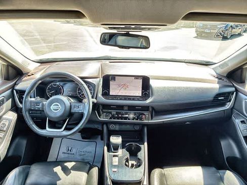 Used 2021 Nissan Rogue SL w/ Premium Package FWD image 16
