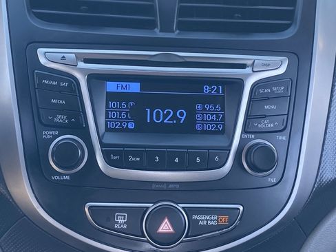 Used 2017 Hyundai Accent SE image 27