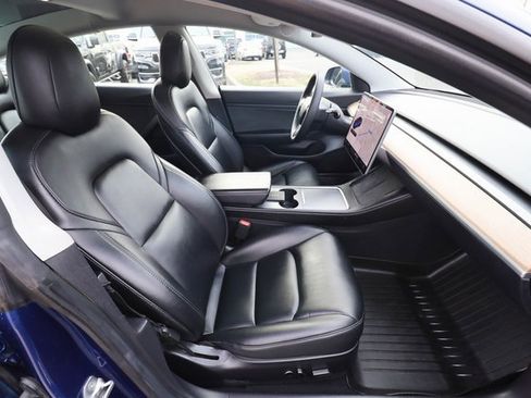 Used 2021 Tesla Model 3 Standard Range Plus image 50
