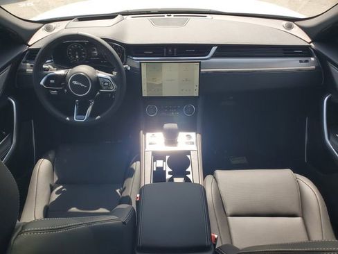 New 2026 Jaguar F-PACE R-Dynamic S image 18