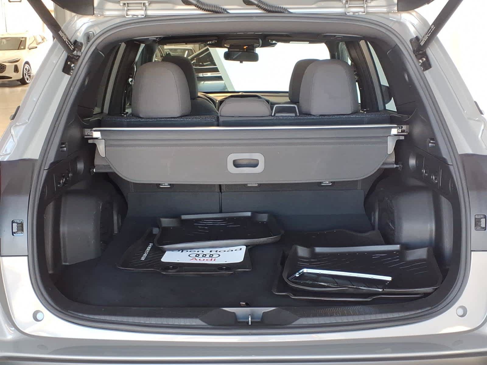 Used 2025 Subaru Forester Premium AWD/4WD image 8