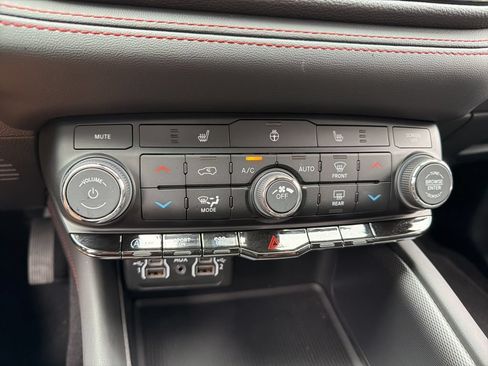 Used 2026 Dodge Durango GT AWD/4WD image 12
