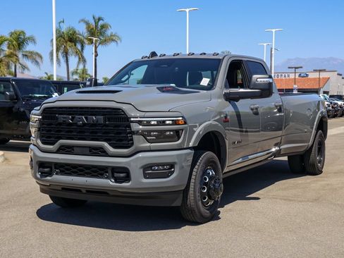 New 2026 RAM 3500 Limited AWD/4WD image 15