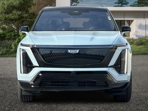 New 2026 Cadillac Vistiq Sport w/ LPO, Floor Liner Package image 9