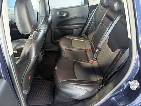 Used 2019 Jeep Compass Trailhawk AWD/4WD image 17