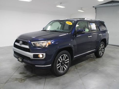 Used 2016 Toyota 4Runner Limited image 4