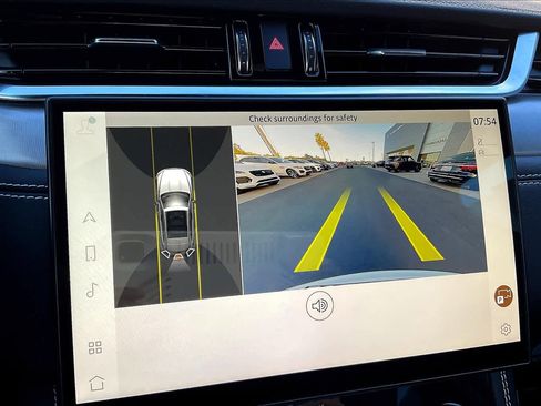 New 2024 Jaguar F-PACE R-Dynamic S image 19