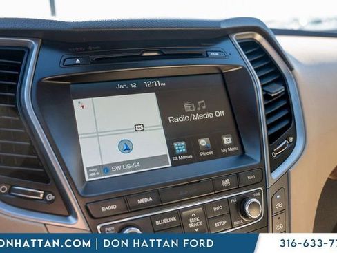 Used 2017 Hyundai Santa Fe Limited image 9