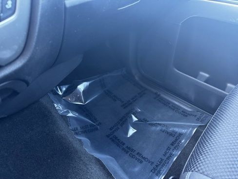 Used 2018 Chevrolet Silverado 1500 LT w/ All Star Edition image 19