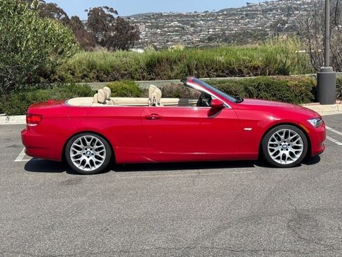 Used 2008 BMW 328i Convertible image 7