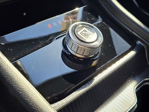 New 2025 Jeep Grand Cherokee L Laredo image 13