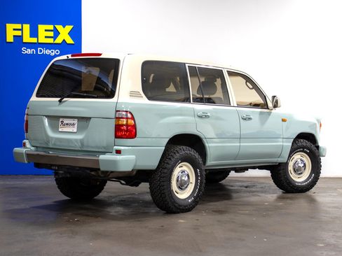 Used 2001 Toyota Land Cruiser image 6