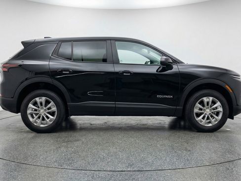 Used 2025 Chevrolet Equinox LT image 11