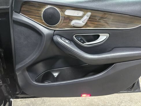Used 2017 Mercedes-Benz C 300 4MATIC Sedan image 51