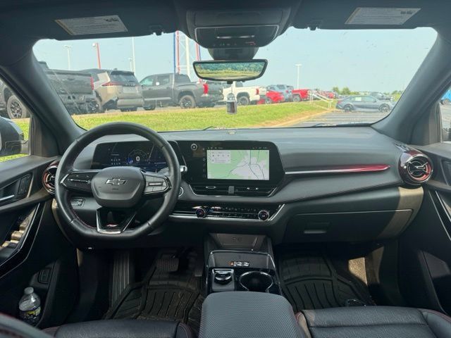 Used 2025 Chevrolet Equinox RS w/ Safety and Technology Package FWD image 16