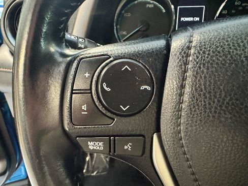 Used 2018 Toyota RAV4 SE AWD/4WD image 13