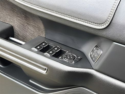 Used 2019 Ford Expedition Limited image 39