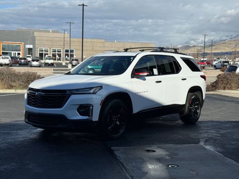 Used 2023 Chevrolet Traverse Premier w/ Redline Edition image 11