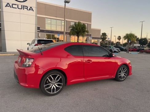 Used 2015 Scion tC image 3