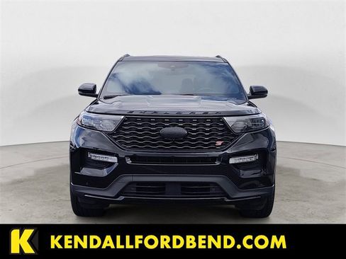 Certified 2022 Ford Explorer ST w/ ST Street Pack image 8