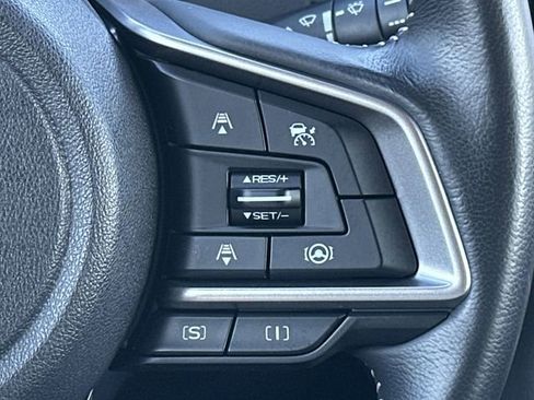 Used 2023 Subaru Forester Premium image 11