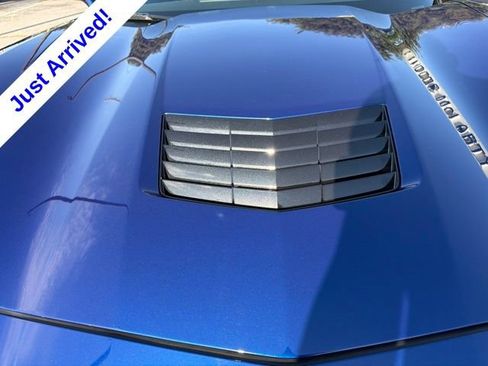 Used 2016 Chevrolet Corvette Stingray Coupe RWD image 9