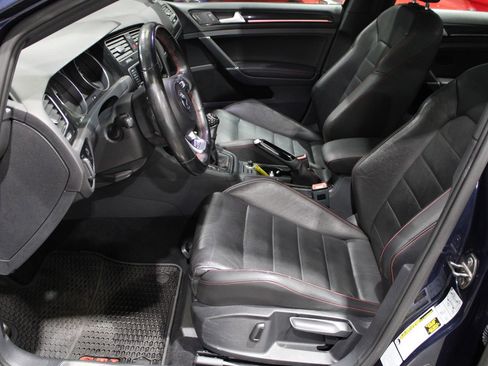 Used 2016 Volkswagen GTI SE FWD image 23