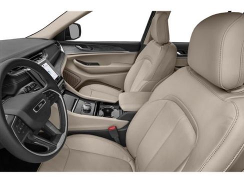 Used 2023 Jeep Grand Cherokee Overland AWD/4WD image 9