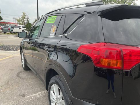 Used 2015 Toyota RAV4 Limited w/ Technology Package AWD/4WD image 5