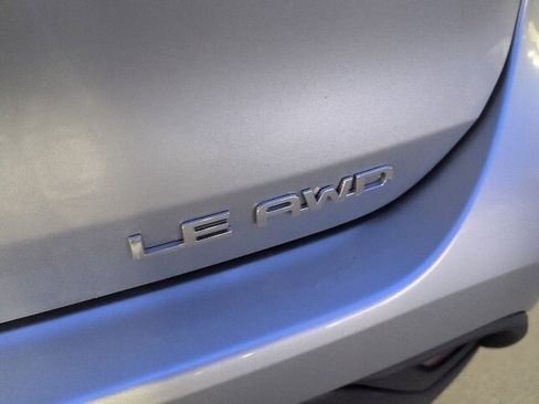 Used 2024 Toyota Highlander LE image 8