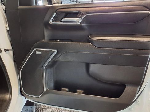 Used 2024 Chevrolet Silverado 1500 LTZ AWD/4WD image 11