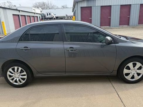 Used 2013 Toyota Corolla LE image 6