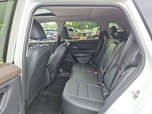 Certified 2023 Nissan Rogue SV w/ SV Premium B Package AWD/4WD image 10