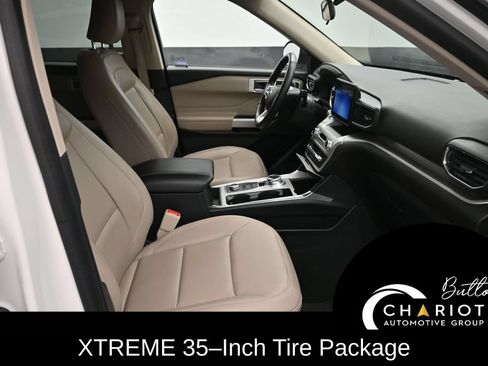 Used 2022 Ford Explorer XLT w/ Equipment Group 202A AWD/4WD image 10
