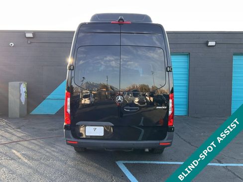 Used 2024 Mercedes-Benz Sprinter 2500 image 14