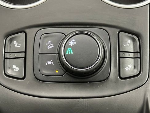 Used 2020 GMC Terrain SLE w/ Driver Convenience Package FWD image 24