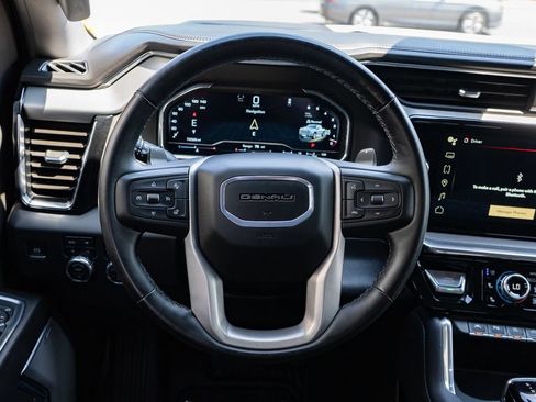 Used 2024 GMC Sierra 1500 Denali w/ Technology Package AWD/4WD image 13
