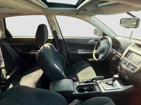 Used 2010 Subaru Impreza 2.5i Premium AWD/4WD image 10