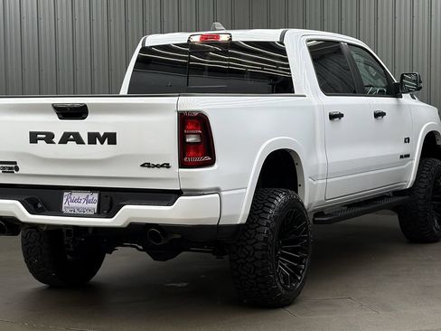 Used 2025 RAM 1500 Big Horn AWD/4WD image 5