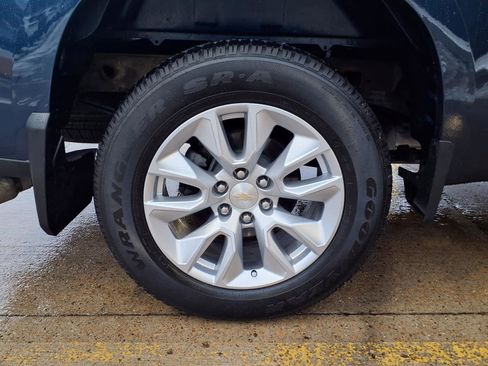 Used 2020 Chevrolet Silverado 1500 Custom w/ Custom Value Package image 8