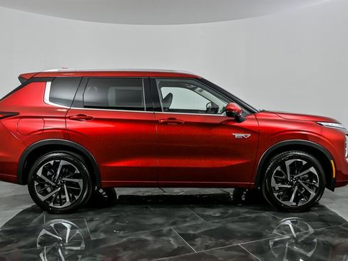 New 2025 Mitsubishi Outlander SEL image 9