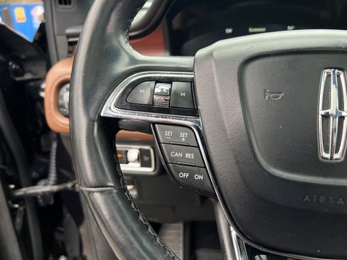 Certified 2022 Lincoln Nautilus Reserve w/ Cargo Utility Package image 23